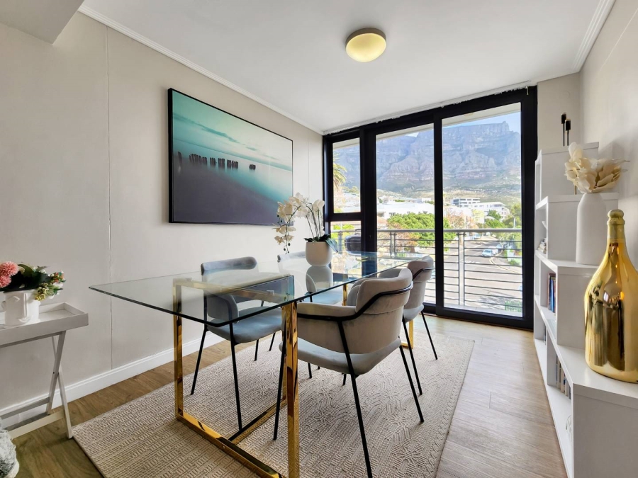 1 Bedroom Property for Sale in Vredehoek Western Cape